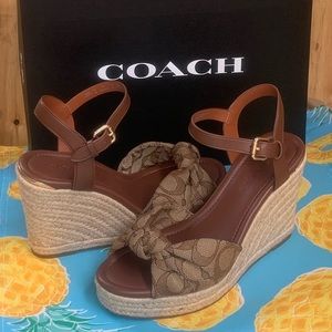 COPY - COACH wedge heel size 7.5
